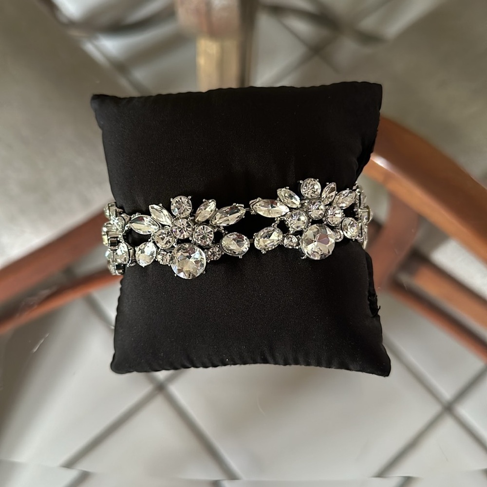 NEW Rhinestones Elastic Bracelet - Picture 4 of 7